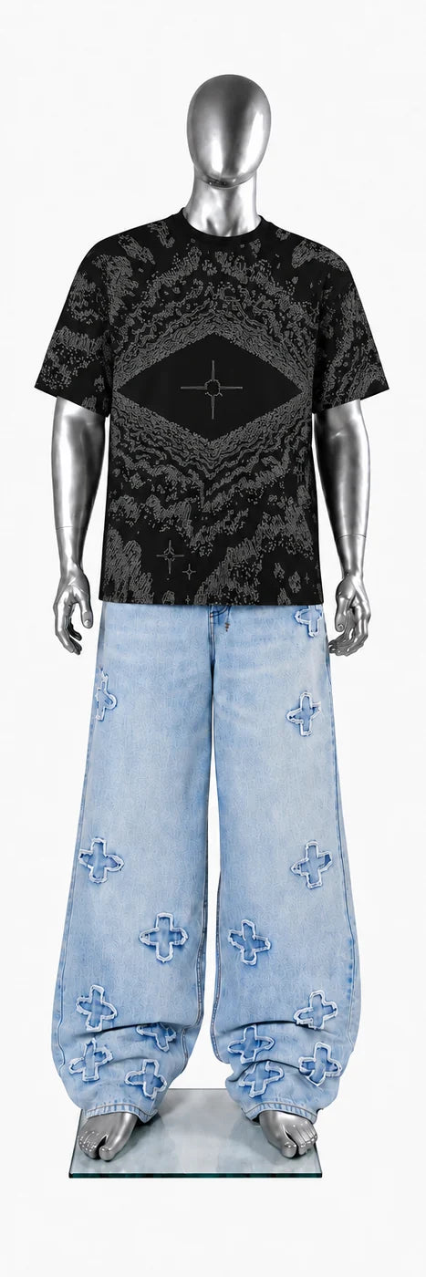 044 — Black Oversized Tee — Mannequin front